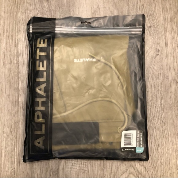 Alphalete Essential Short Green Tea Size Small BNWT - Picture 2 of 7